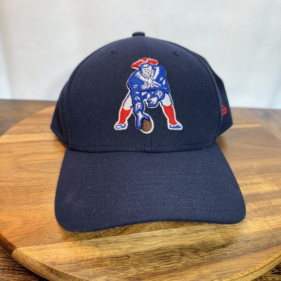 New England Patriots Hat Cap Snap Back Navy NFL Football Throwback New Era Mens - Picture 1 of 5